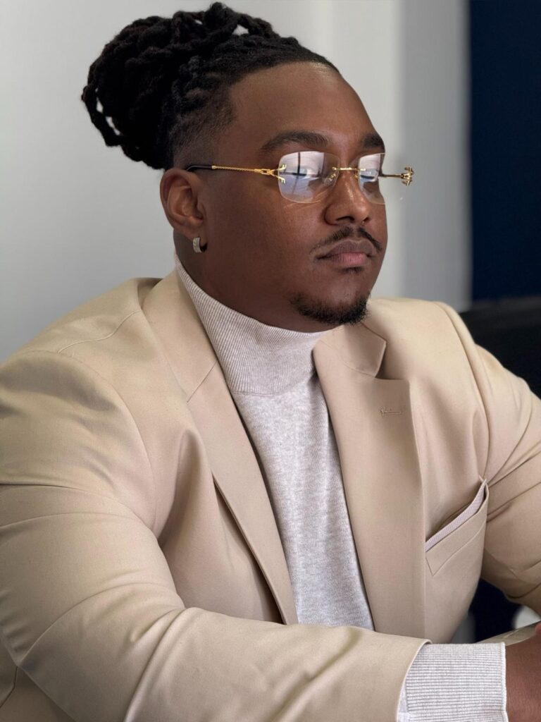 Portrait de Carlito Henry, inspecteur en bâtiment